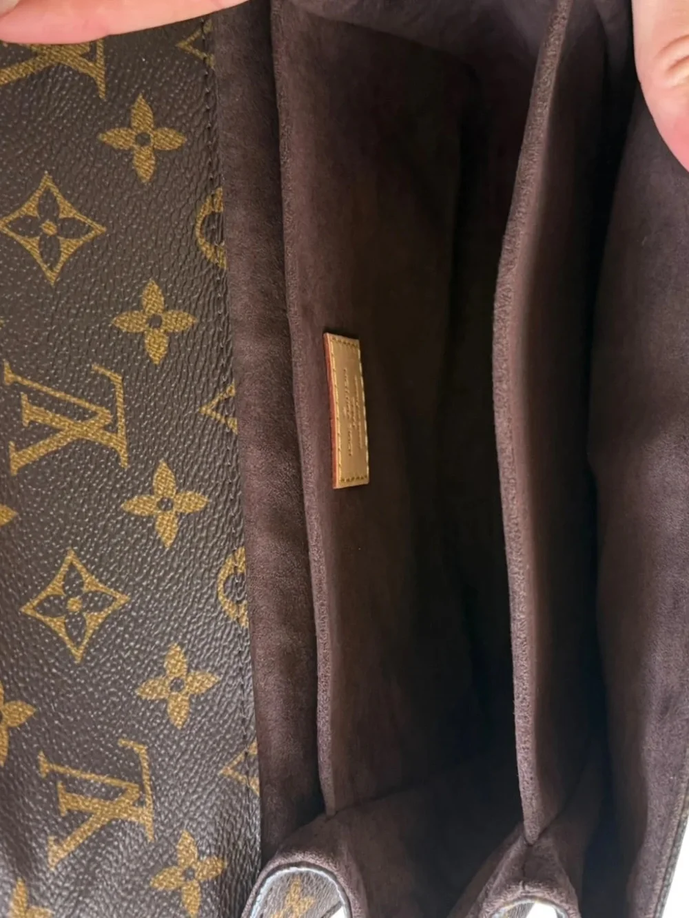 Louis Vuitton Pochette Metis Monogram